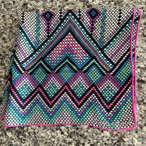 GIVENCHY silk scarf - Picture 2 of 5